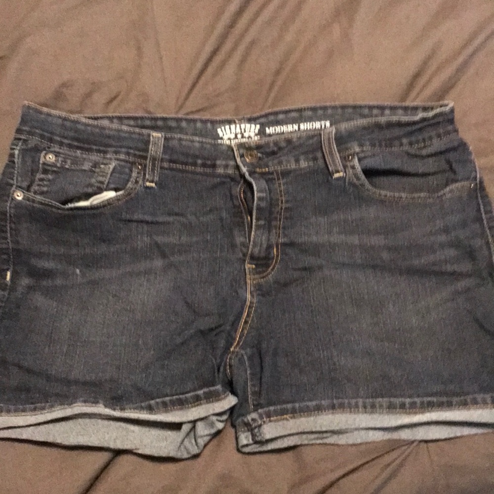 Levi blue jean shorts